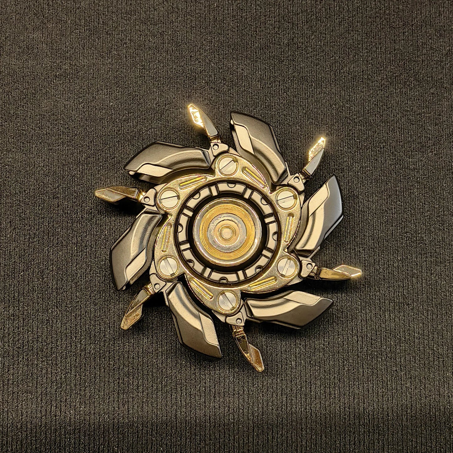 🔩 EDC Mechanical Metal Fidget Spinner – Open Armor Spinning Top 🔩